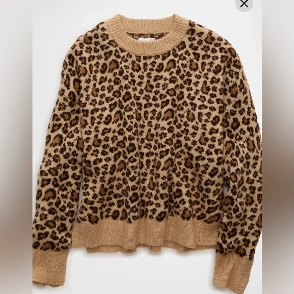 NWT AE Whoa So Soft Classic Crew Neck Sweater size small - Picture 4 of 9